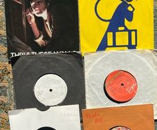 Phil Collins/Genesis singles 3 euros each or all 9 for 23. In vg+ condition