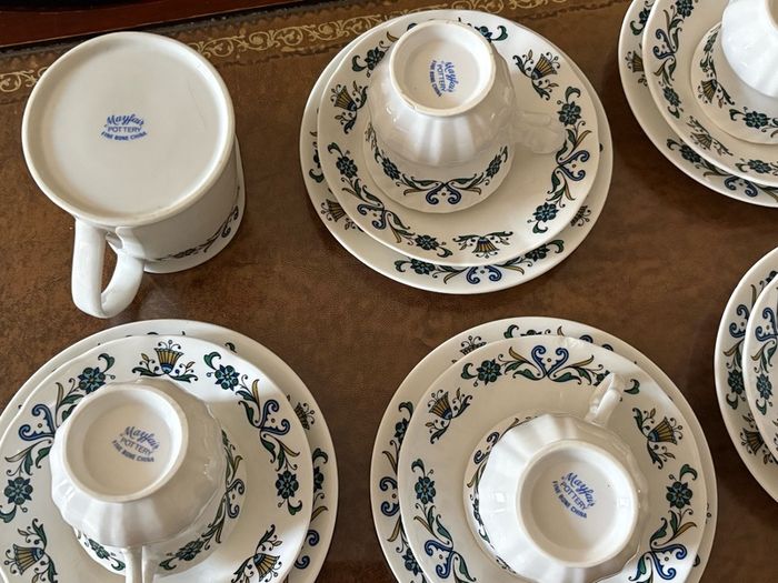 Vintage x22 pieces Tea set