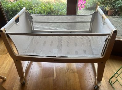Snuzpod Studio bedside crib