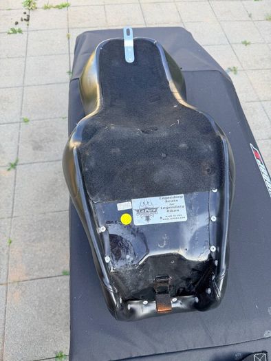 Le Pera Maverick Harley Davidson seat Dyna 06-17
