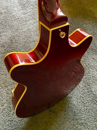 Jay Turser JTB-3 Semi Hollow Bass Guitar