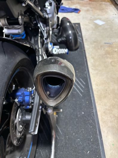 M1000R Full Exhaust Akrapovic