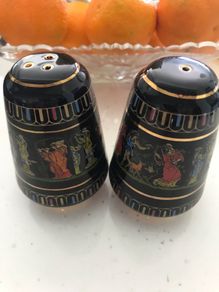 Vintage salt & pepper set