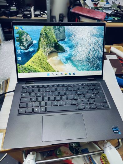 Very Fast Premium Dell laptop  i7/16GB/512GB m.2 SSD/W11