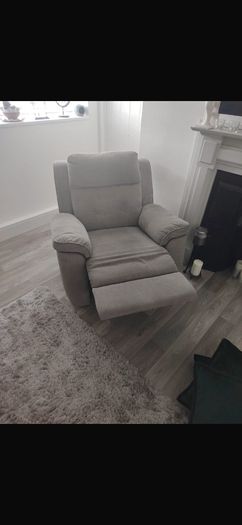 1 seater and 2 seater recliner.