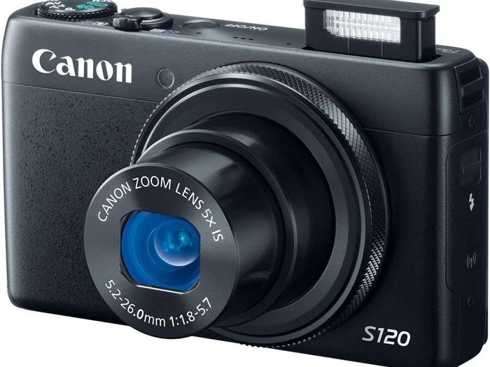 Canon PowerShot S120 Digital Camera w/ 12.1 MP 1/1.7 Inch Sensor & Wi-Fi Enabled Black/ Used