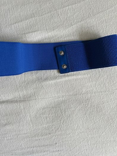 Blue elastic belt with bow