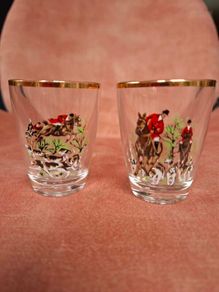 2 Hunting scene shot glasses