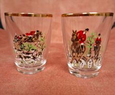 2 Hunting scene shot glasses