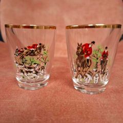 2 Hunting scene shot glasses