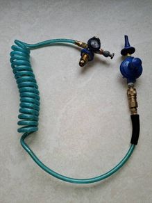 Balloon gas extension valve