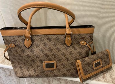 Beautiful GUESS Bag & Matching Purse