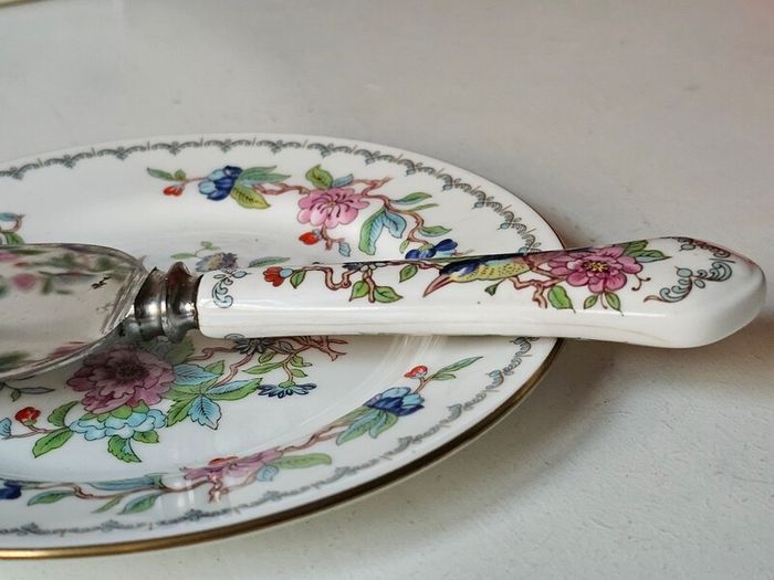 Aynsley PEMBROKE Cake Plates and Server Set