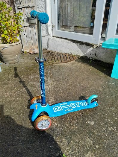 Micro mini scooter