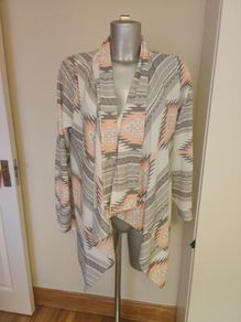 Ealey Fushi cover up size L UK16 EU 44 Postage included