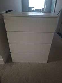Chest of drawers