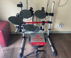 Yamaha DTExpress 3 electronic drum kit