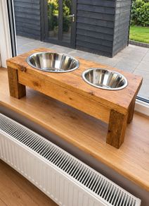 raised dog bowl
