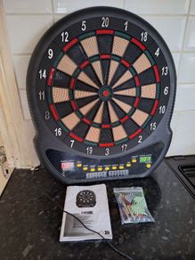 Electronic dartboard game
