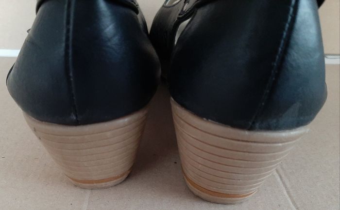 New sandles