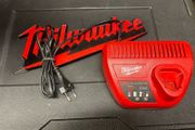 Milwaukee Battery charger M12