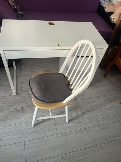 desk
