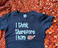 Navy T-shirt "I think therefore I ham"