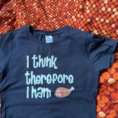 Navy T-shirt "I think therefore I ham"