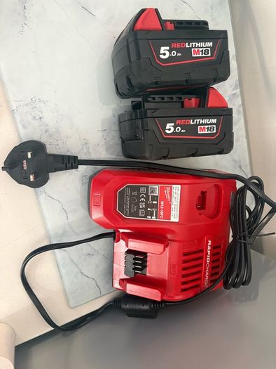New Milwaukee 5ah x2 Fast charger
