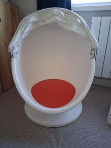 Ikea egg chair kids (ps lomsk)