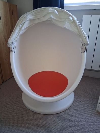 Ikea egg chair kids (ps lomsk)