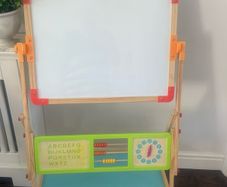 kids easel