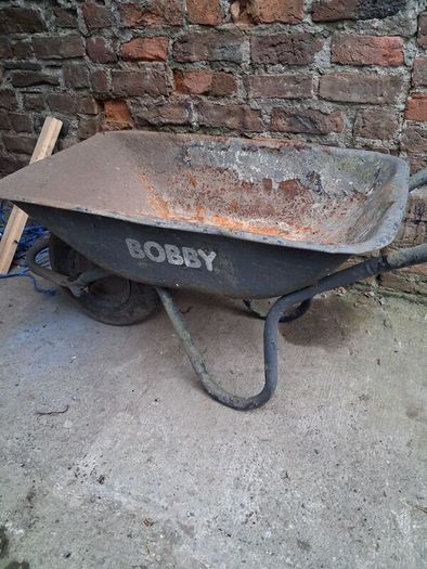 wheelbarrow