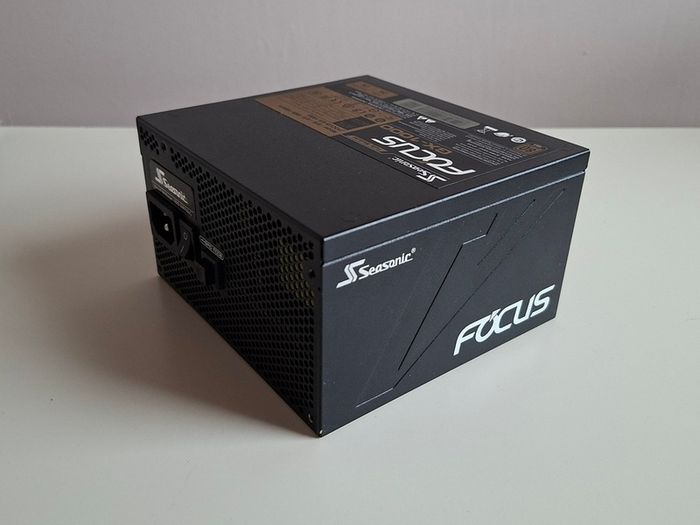Seasonic FOCUS GX-1000, 1000W 80+ Gold, Full-Modular