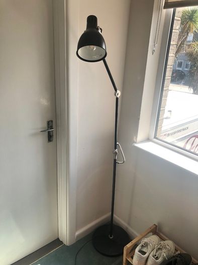 Floor lamp
