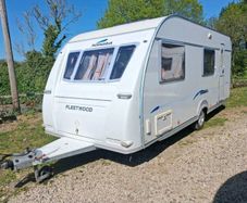 Fleetwood 6 berth caravan with fixed bunk beds