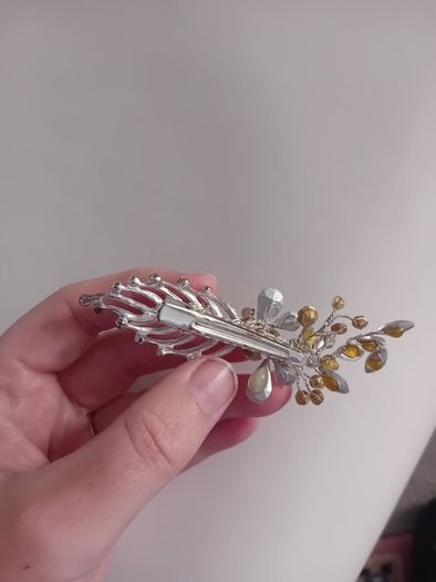 bridal clip