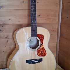 Guild F250E deluxe Jumbo