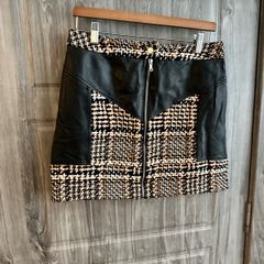 River Island Mini Skirt - UK 14
