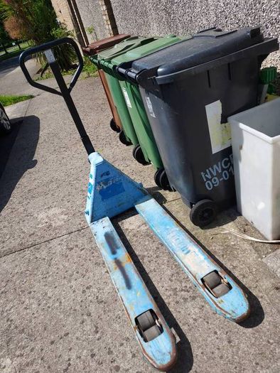 pallet truck 2.5 T