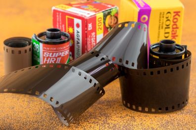 Film Scanning (35mm & 120mm)