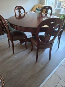 Mahogany Table and Chairs for Sale -  needs to be gone by July end