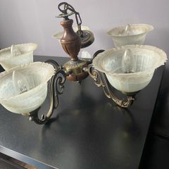 Chandelier type light fitting.