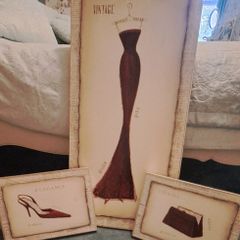 3 wall hangings
