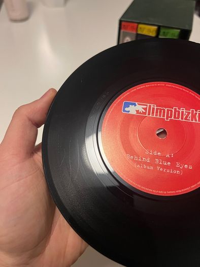 Limp Bizkit - Behind Blue Eyes 7 inch vinyl