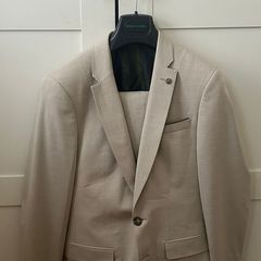 Suit Remus Uomo 3 Pieces! Brand New! Worn Only Once!