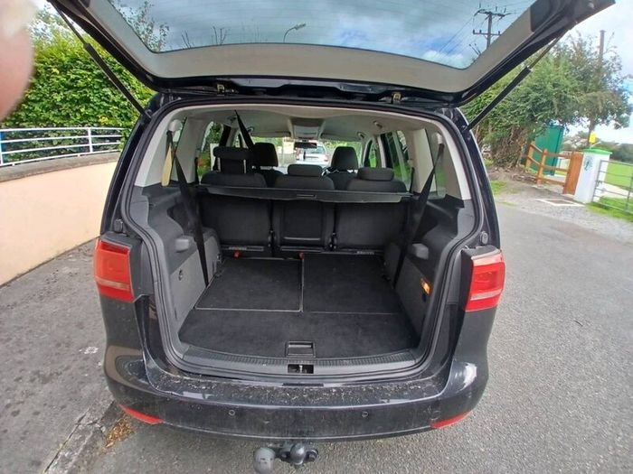 Volkswagen Touran (11) 2.0 Diesel New Nct 04 /27