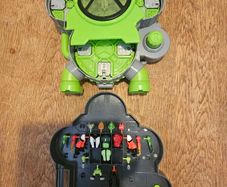 Ben 10 Alien creator toy