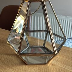 Gold Lanterns