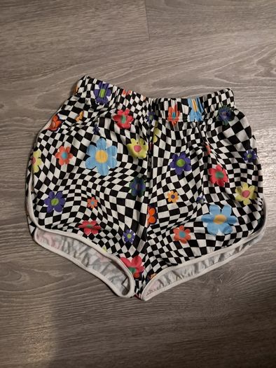 Ladies shorts